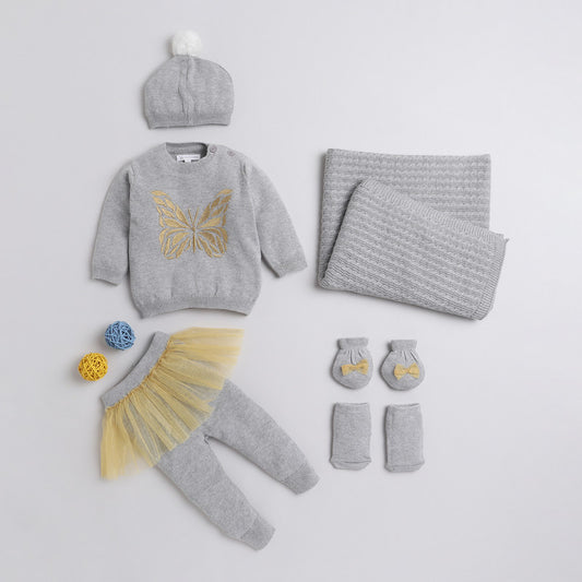 New Born Cotton Baby Set For All Season With Cardigan, Pajama, Cap and Pair of Socks and Blanket