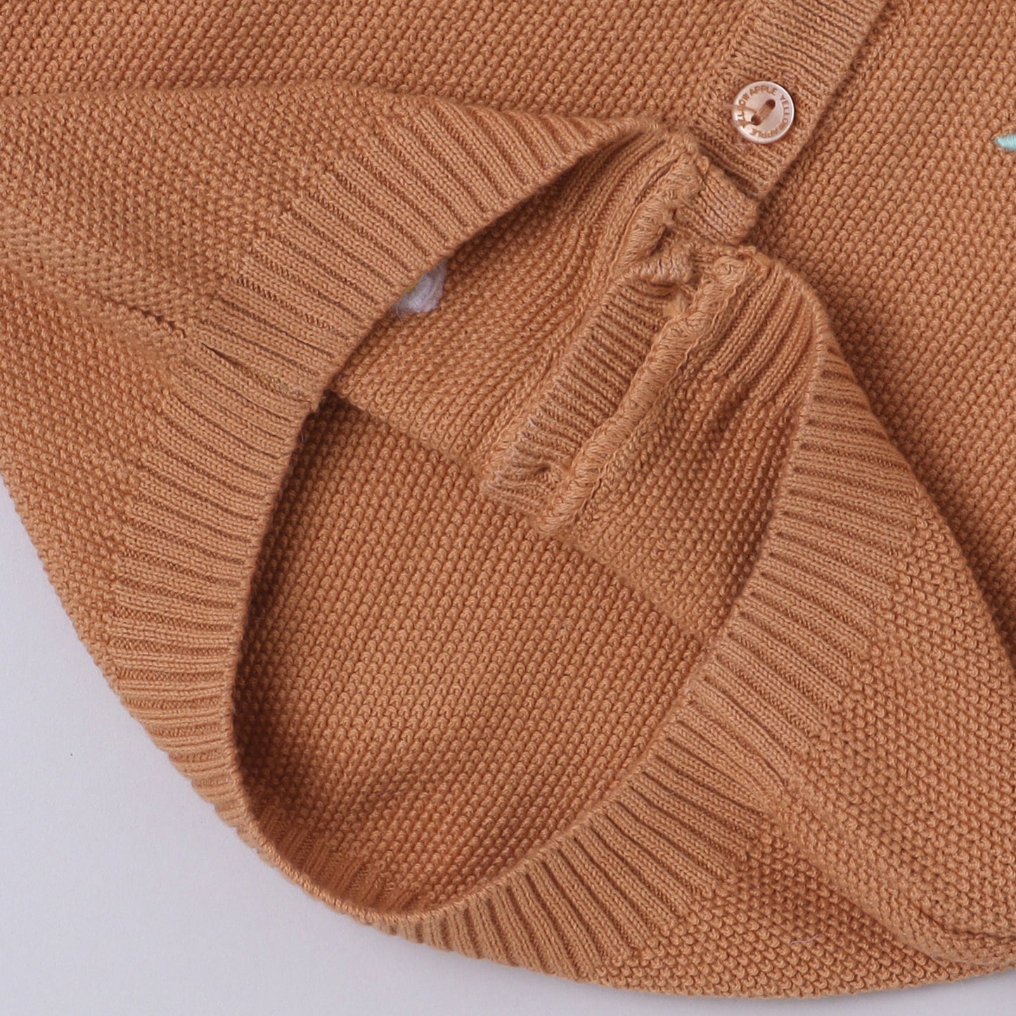 Yellow Apple 4-Piece Baby Outfit Set – All Season Knitwear | Warm, Soft & Lightweight