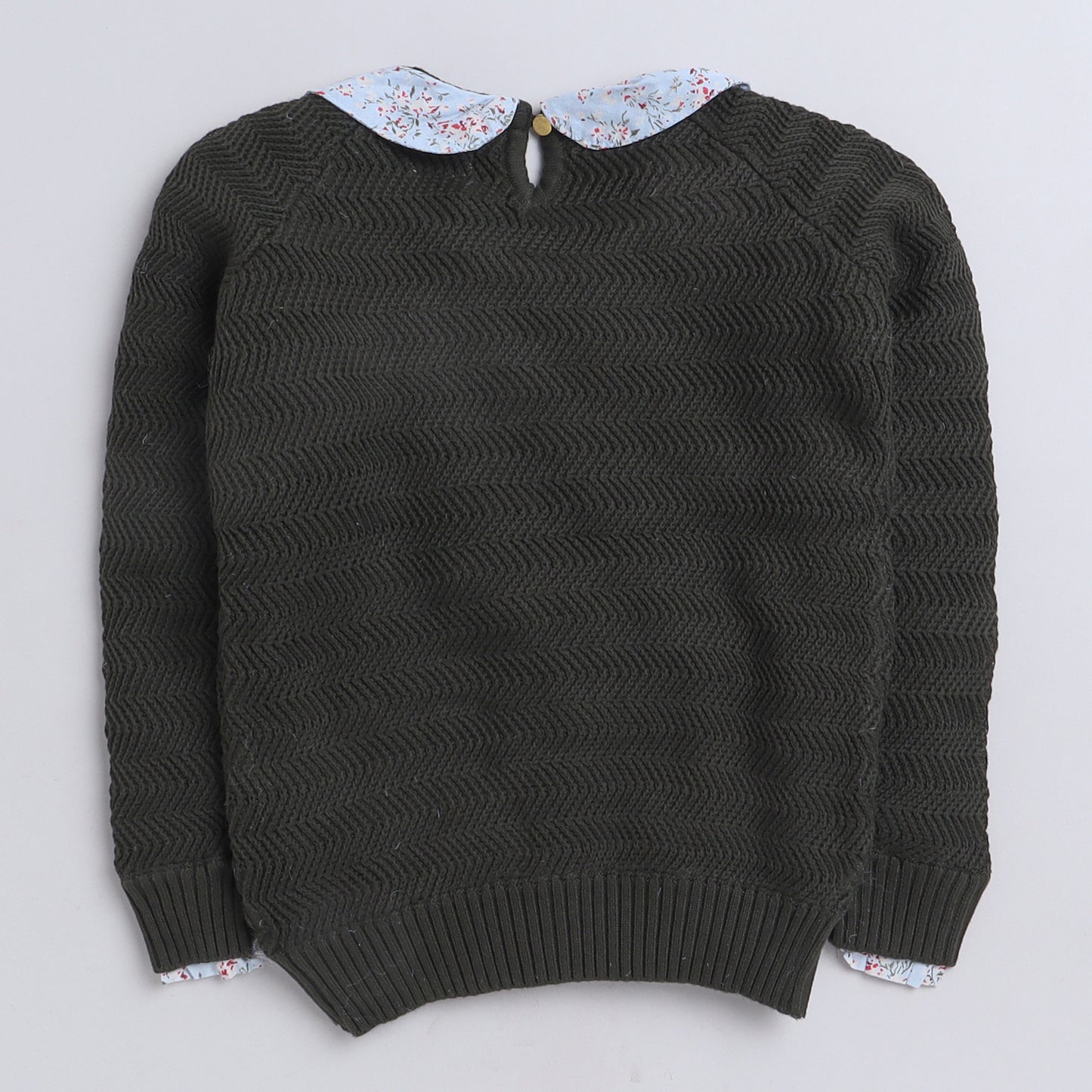Girls Wollen Round Neck Olive Sweater