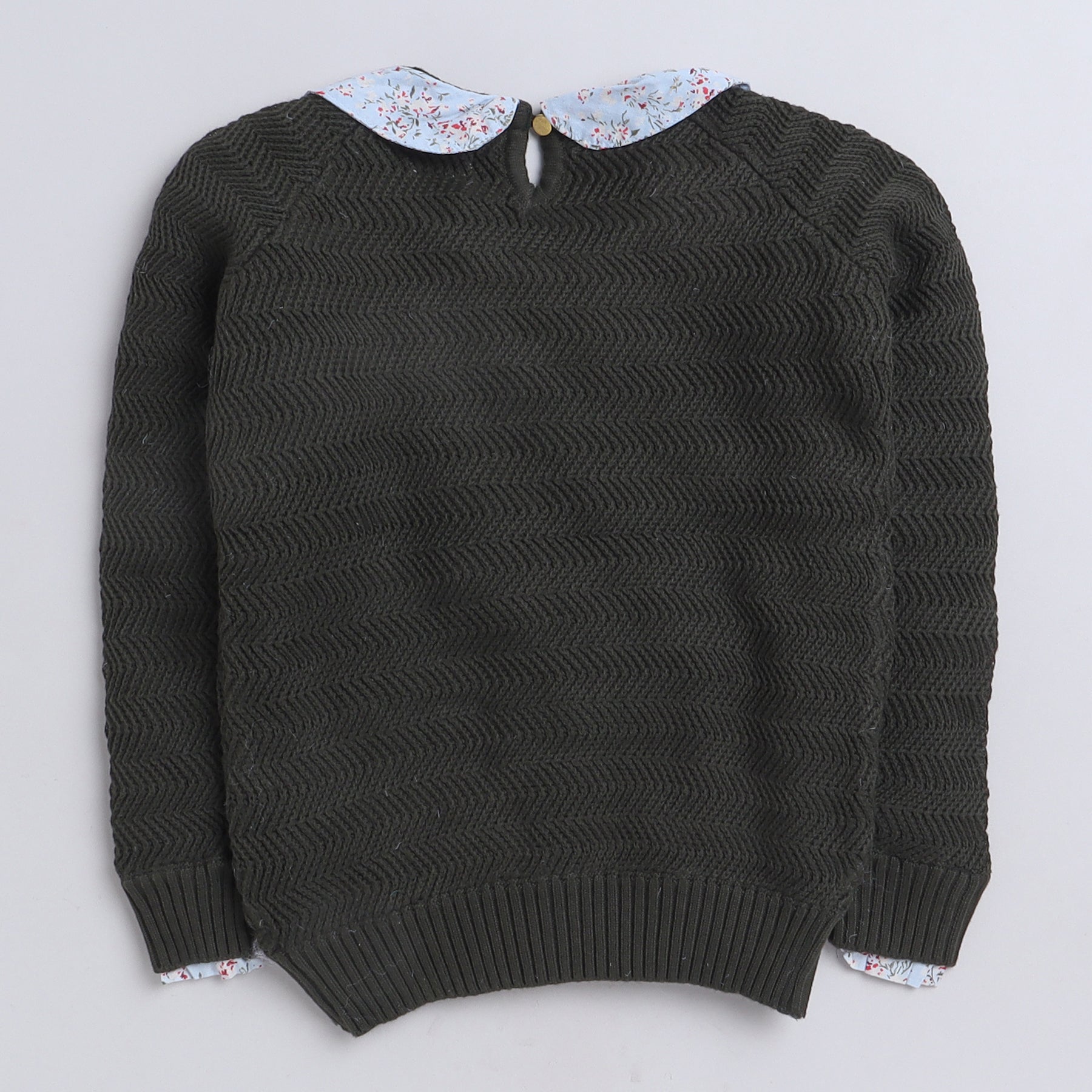 Girls Wollen Round Neck Olive Sweater