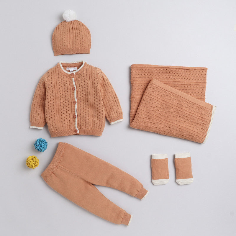 New Born Cotton Baby Set For All Season With Cardigan, Pajama, Cap and Pair of Socks and Blanket