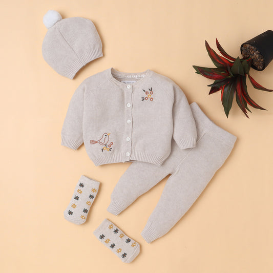 Yellow Apple 4-Piece Baby Outfit Set – All Season Knitwear | Warm, Soft & Lightweight
