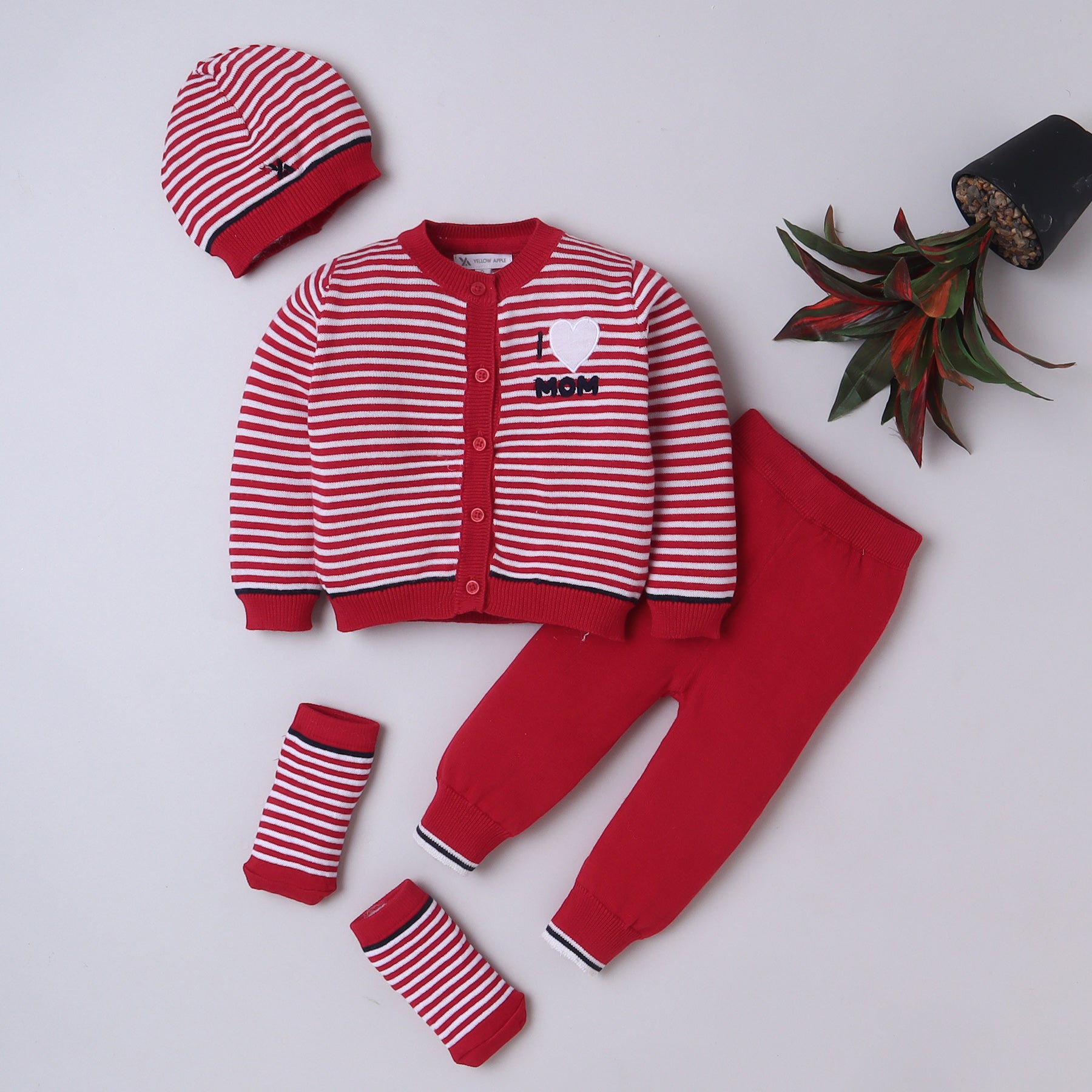 Newborn Baby Cotton Clothing Set (Pack of 4) – All Season Soft & Breathable Unisex Outfit | Top, Bottom, Cap & Socks (0-6 Months)